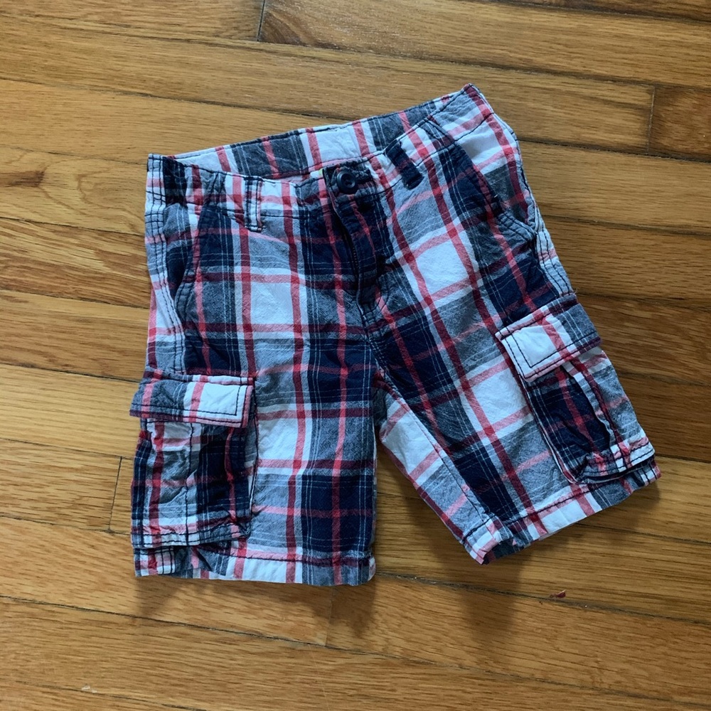 Crazy 8 size 5 plaid adjustable waist shorts for boys